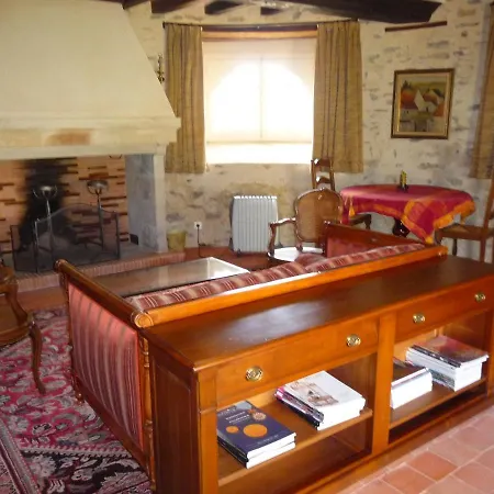 Le Château D'hauterives Casa de hóspedes