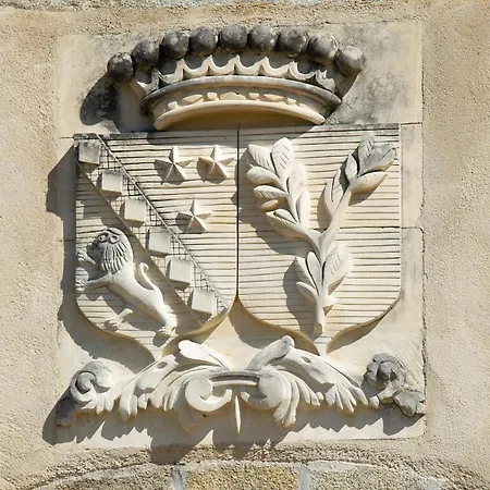 Le Chateau D'hauterives