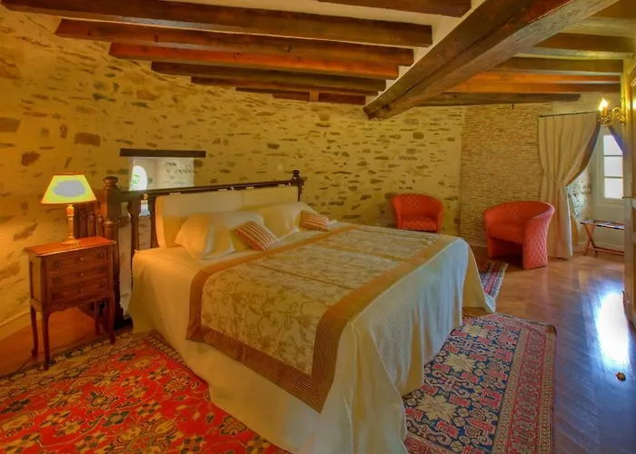 Maison d'hôtes Le Château D'hauterives 3*