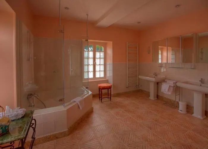 Le Château D'hauterives Argentre