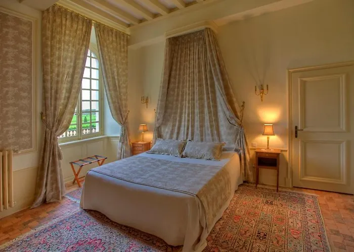 Le Château D'hauterives