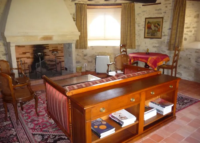 Le Château D'hauterives Maison d'hôtes